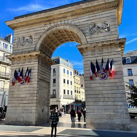 Rempart Tivoli Coeur De *